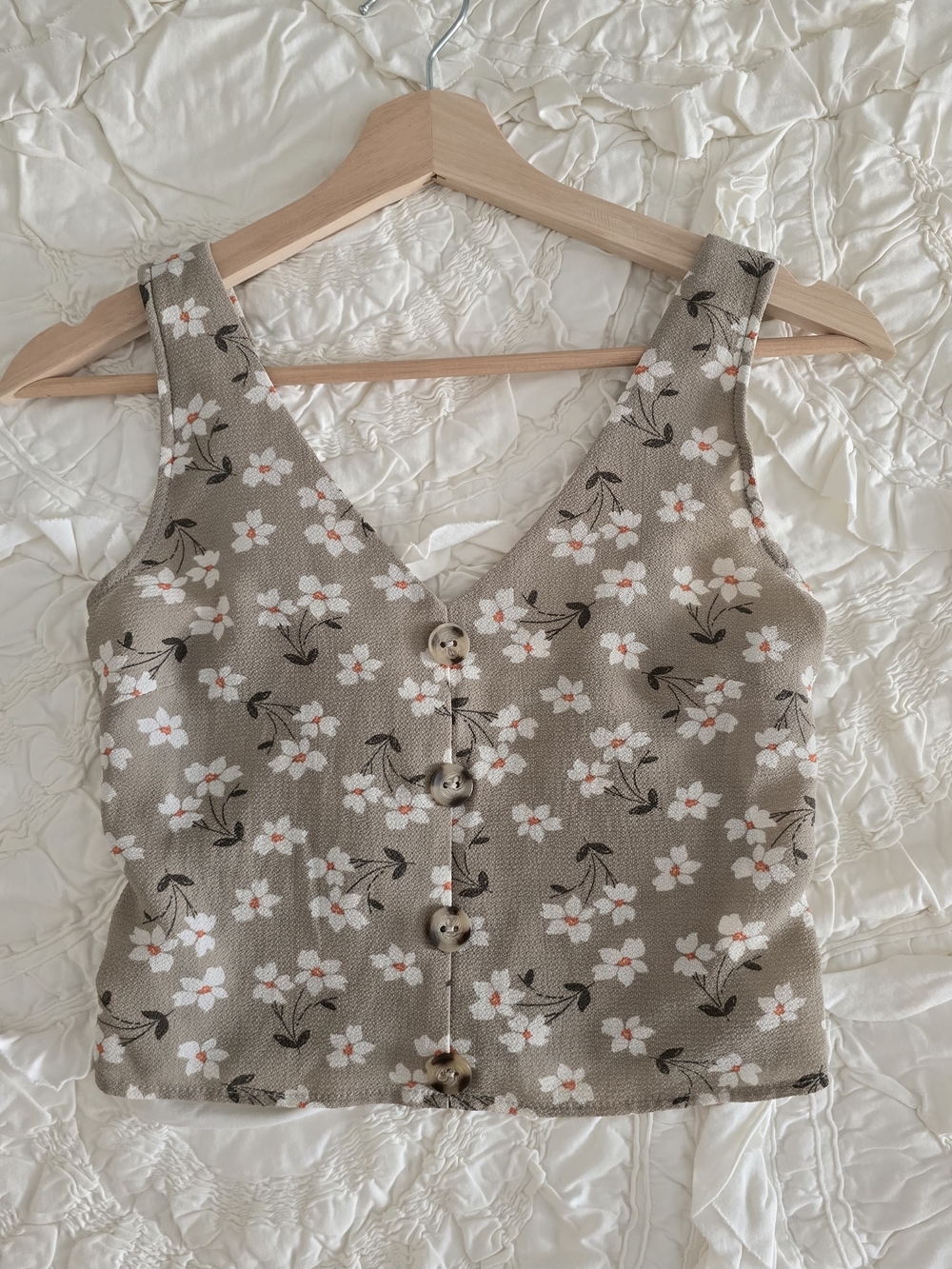 Monteau Taupe Floral Button-Front Crop Top